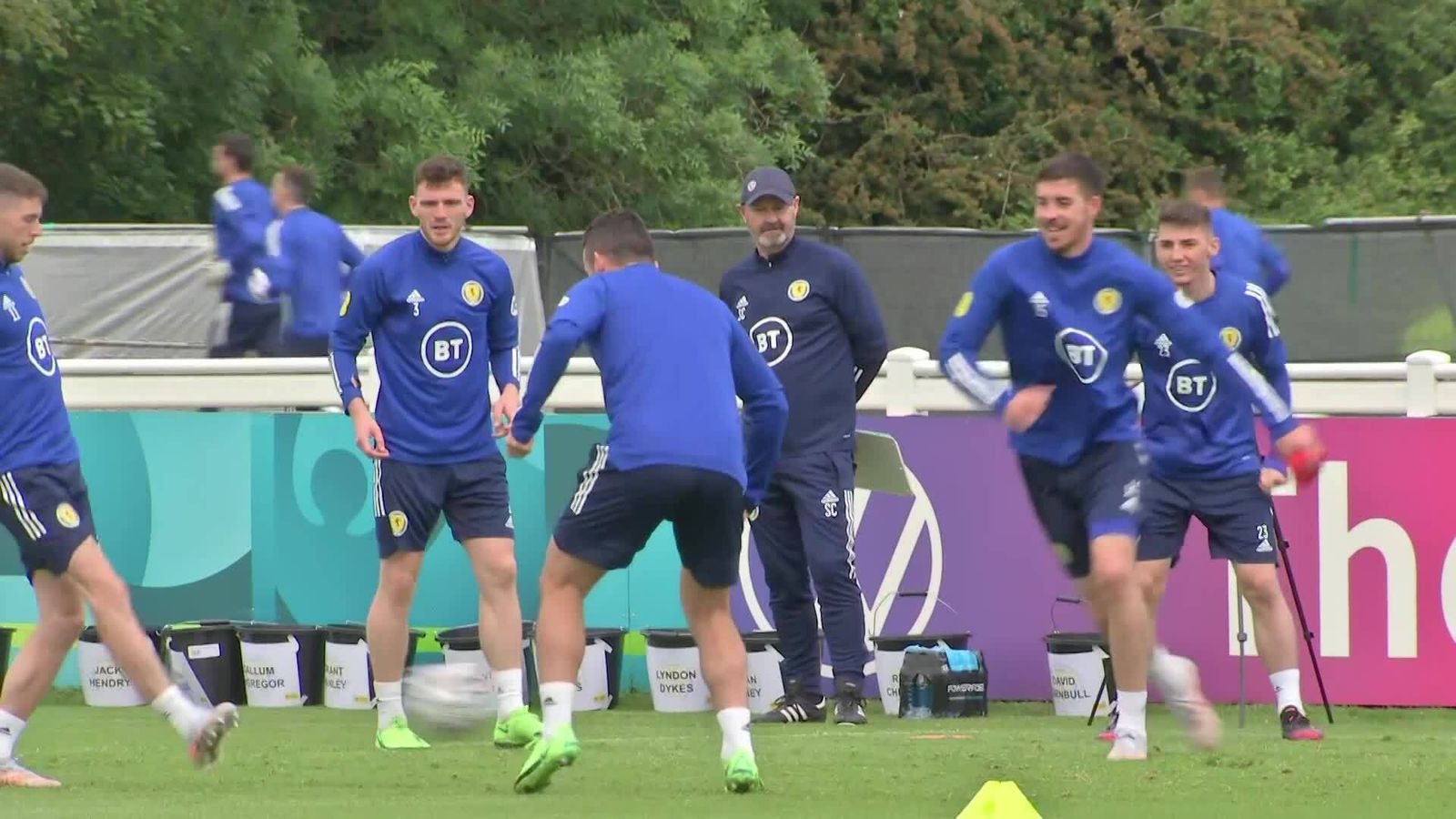 Full Scotland squad train for Czech game | Football News | Sky Sports