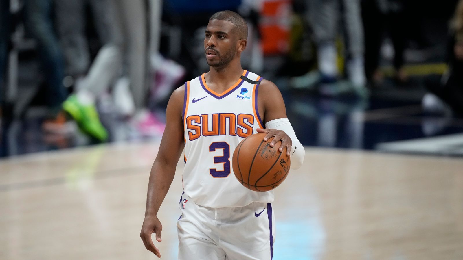 NBA Finals: Chris Paul takes over as the Phoenix Suns dominate in