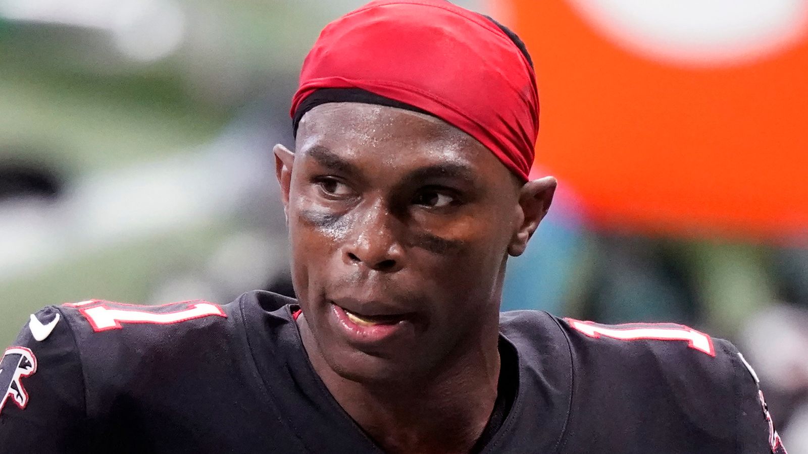 AP source: Titans releasing 7-time Pro Bowler Julio Jones