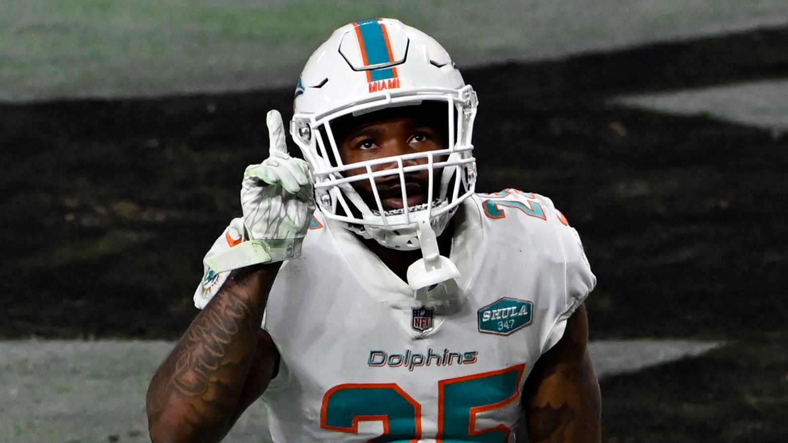 All-Pro Cornerback Xavien Howard reports to Miami Dolphins