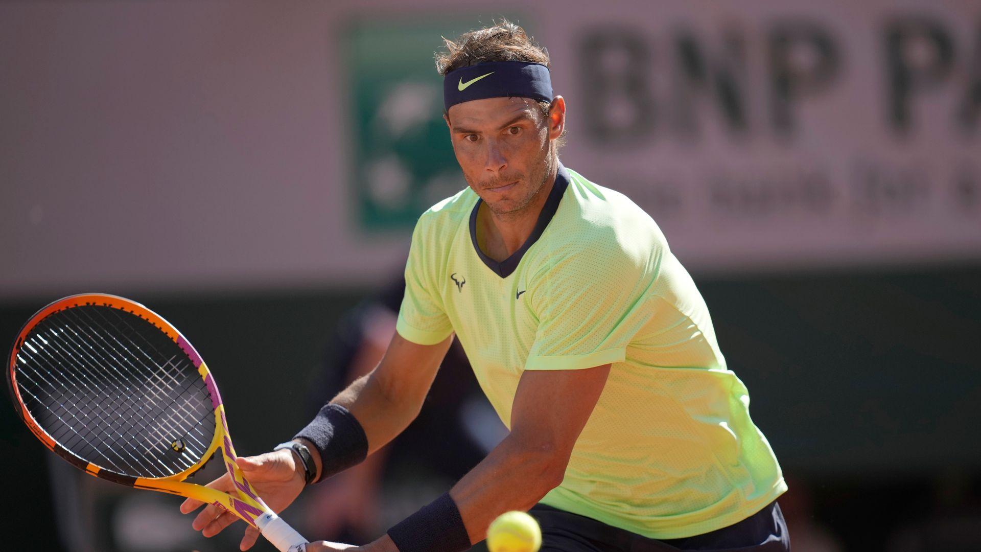 Clinical Nadal advances in straight sets
