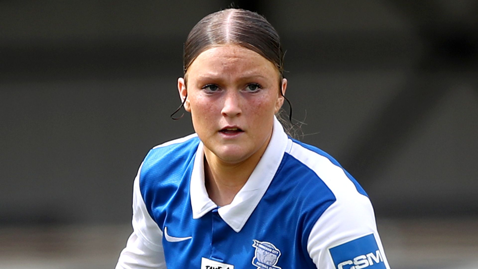 England youngster Mace signs first pro contract with Man City