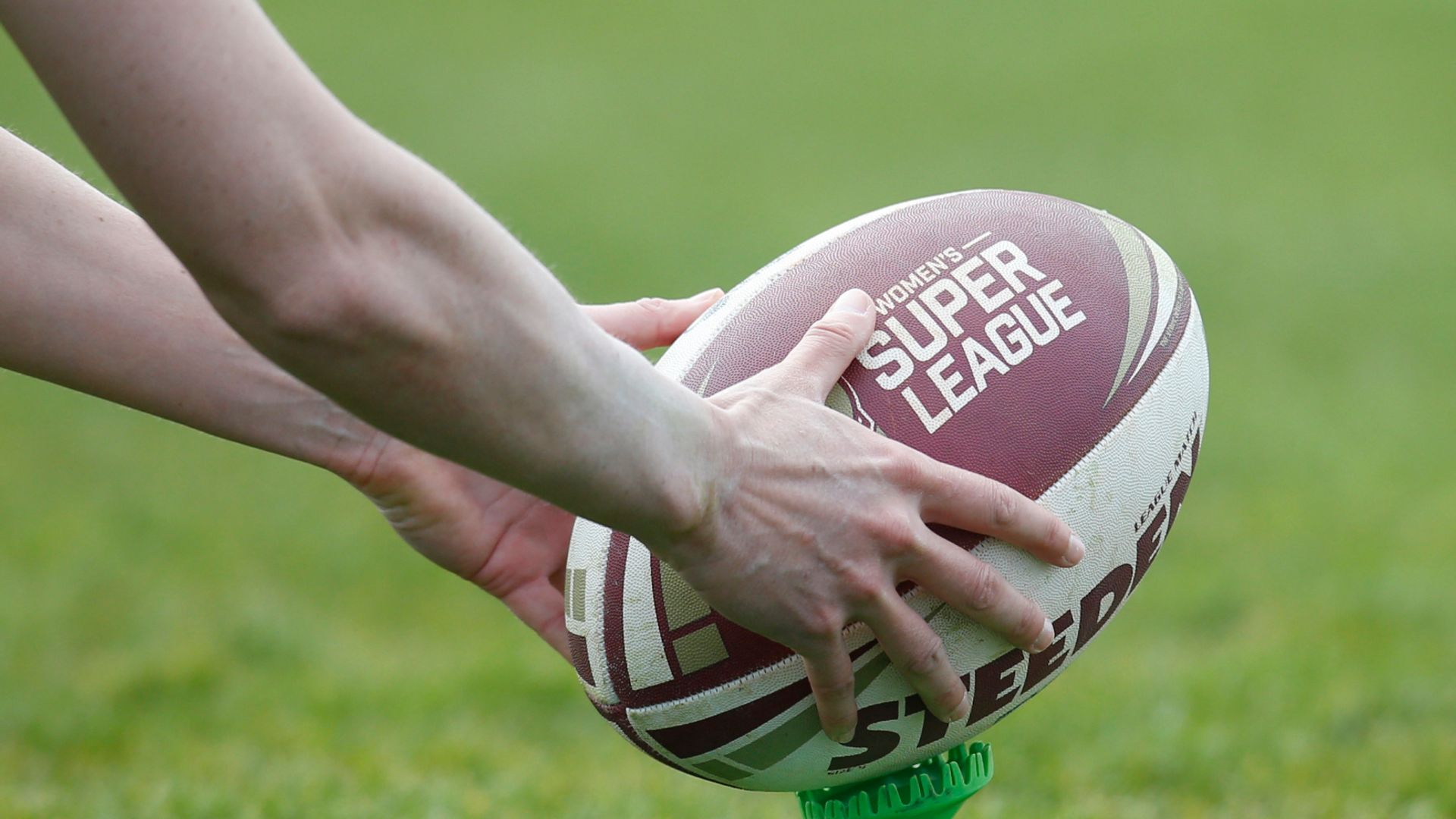 Covid outbreak at Leeds postpones visit of St Helens