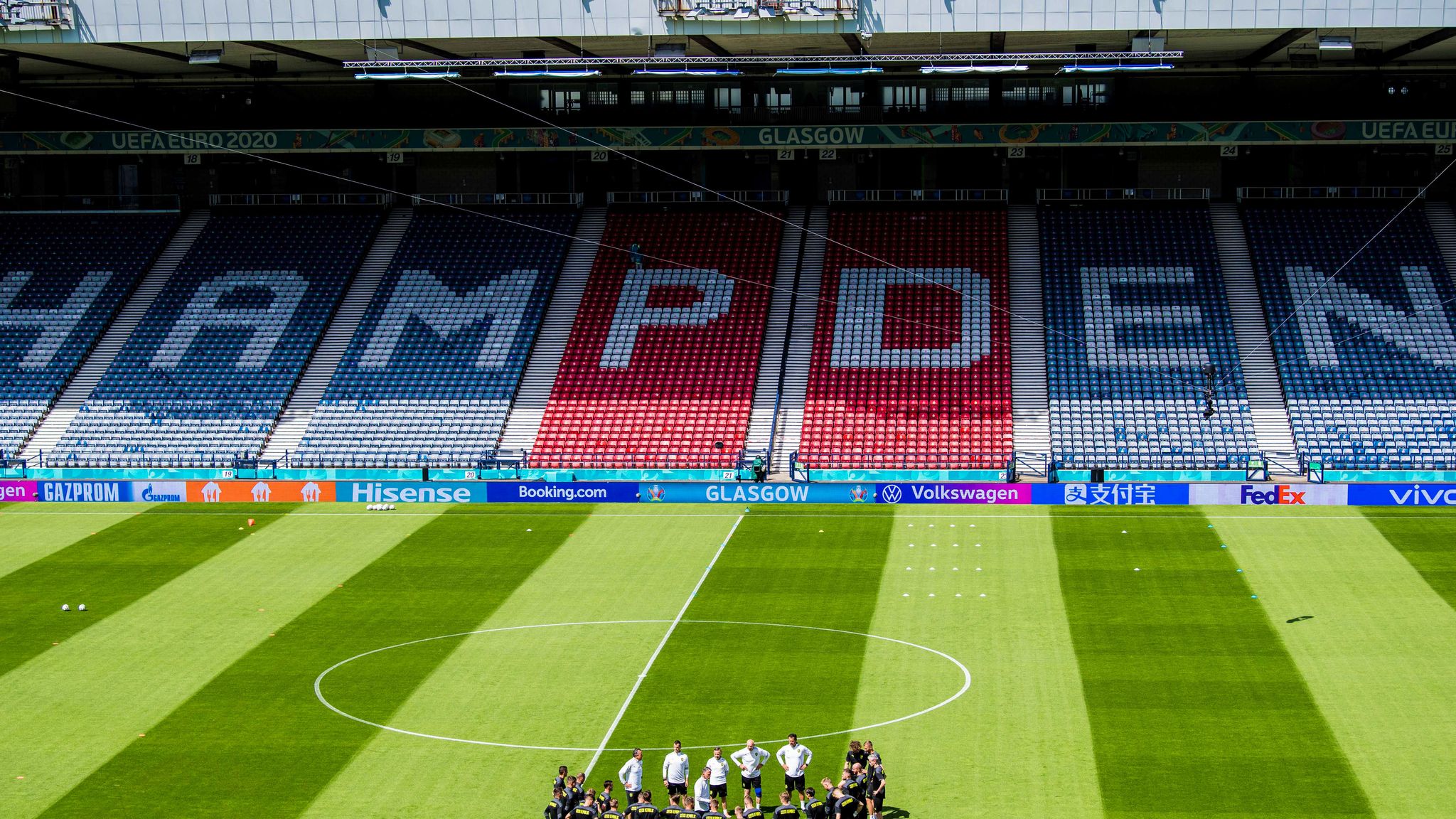 Шотландия чехия. Стадион "Hampden Park", Глазго..