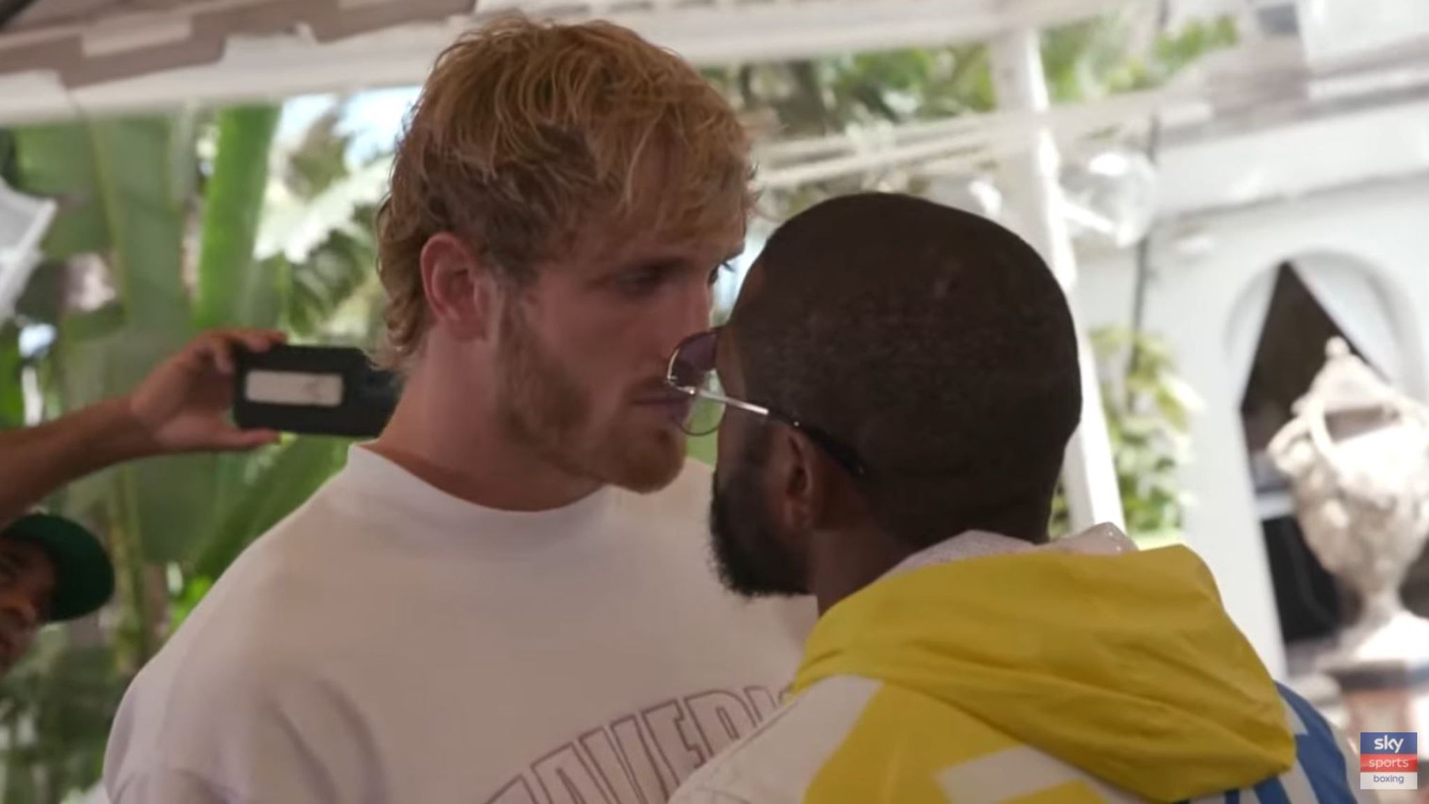 Floyd Mayweather steps closer to Logan Paul to heat up a ...