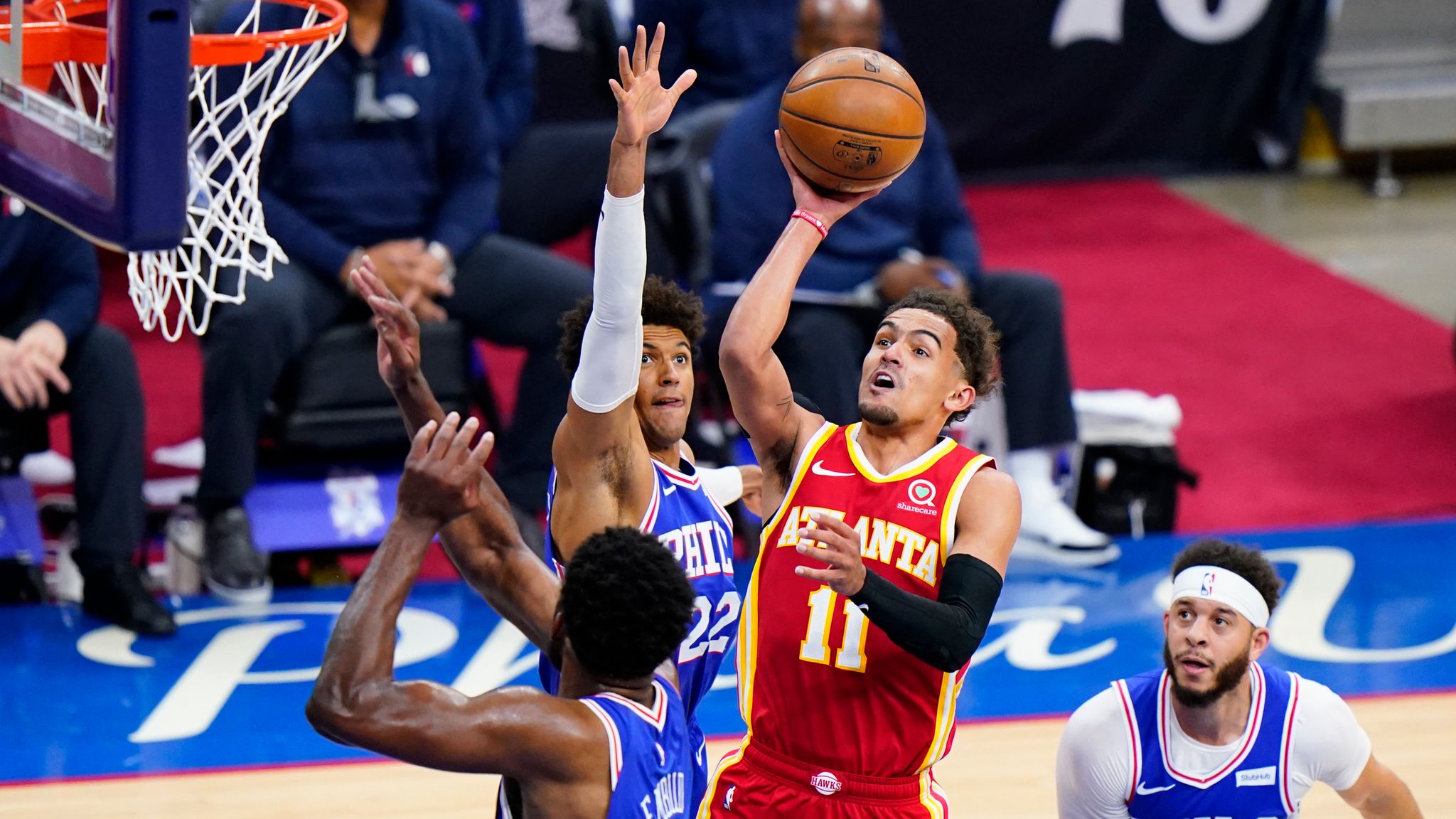 Philadelphia 76ers collapse in fourth quarter, Atlanta Hawks come back from 26-point deficit to take shock win
