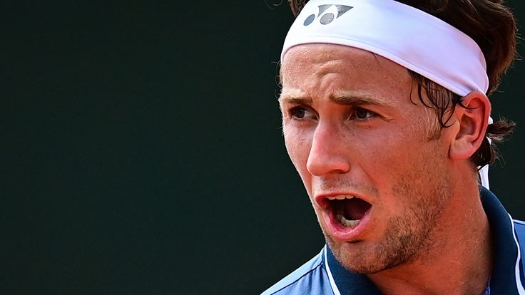 Norway's Casper Ruud reacts as he plays against Poland's Kamil Majchrzak during their men's singles second round tennis match on Day 4 of The Roland Garros 2021 French Open tennis tournament in Paris on June 2, 2021. (Photo by MARTIN BUREAU / AFP) (Photo by MARTIN BUREAU/AFP via Getty Images)