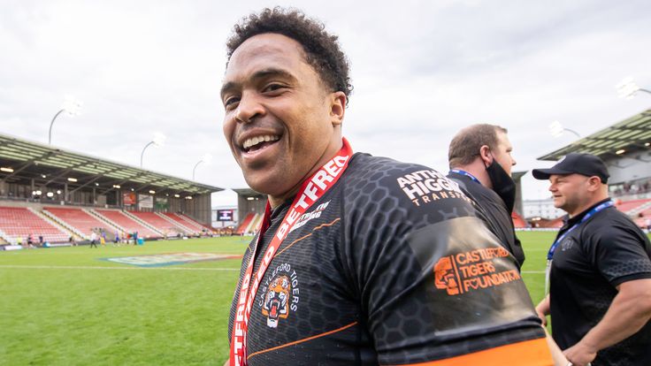 Picture by Allan McKenzie/SWpix.com - 05/06/2021 - Rugby League - Betfred Challenge Cup Semi Final - Castleford Tigers v Warrington Wolves - Leigh Sports Village, Leigh , England - Castleford's Jordan Turner takes the man of the match award against Warrington.