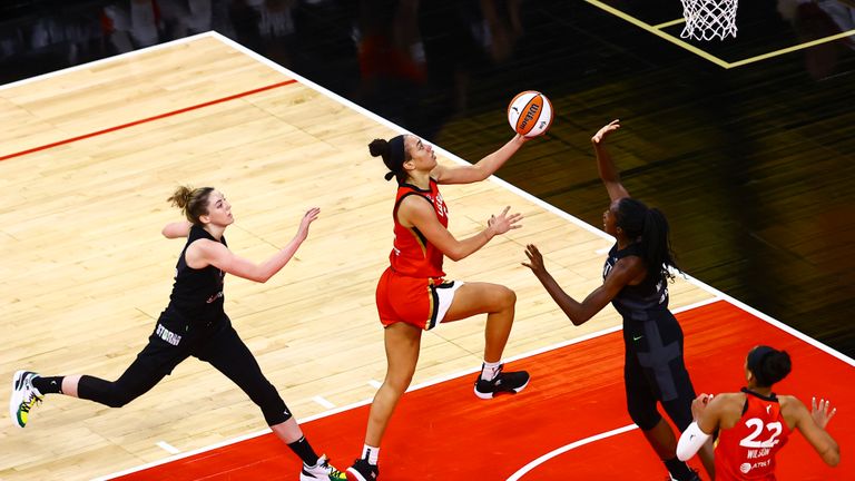 Highlights of the WNBA regular season game between the Seattle Storm and the Las Vegas Aces.