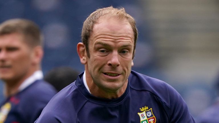 British and Irish Lions' Alun Wyn Jones says the unusual surroundings around the tour has made the squad stronger