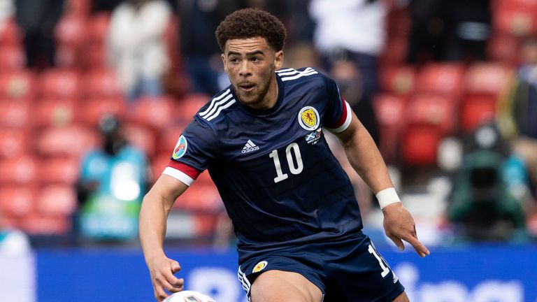 SNS - Che Adams, Scotland