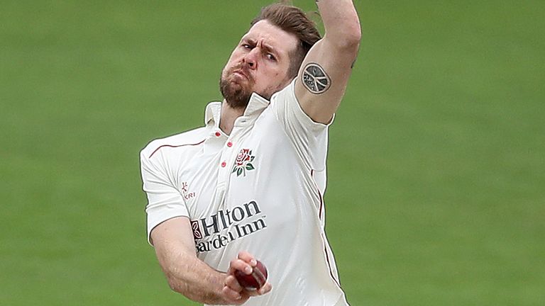 Tom Bailey finished with 3-40 for Lancashire as 19 wickets fell on the first day of their match against Glamorgan at Cardiff