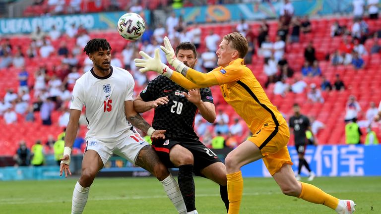 AP - Jordan Pickford and Tyrone Mings