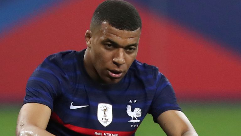 Kylian Mbappe says he is disappointed with Olivier Giroud for not keeping his frustrations private