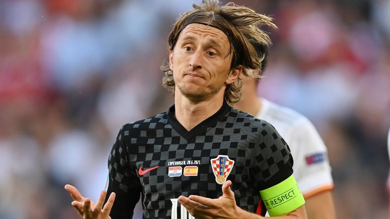 Luka Modrić shone in Copenhagen, but he could not prevent the defeat of Croatia