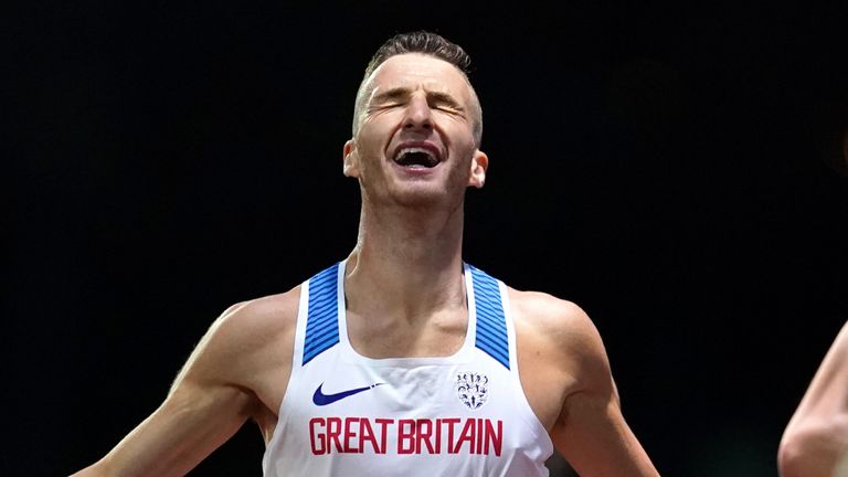 Marc Scott claims the British 10,000m title