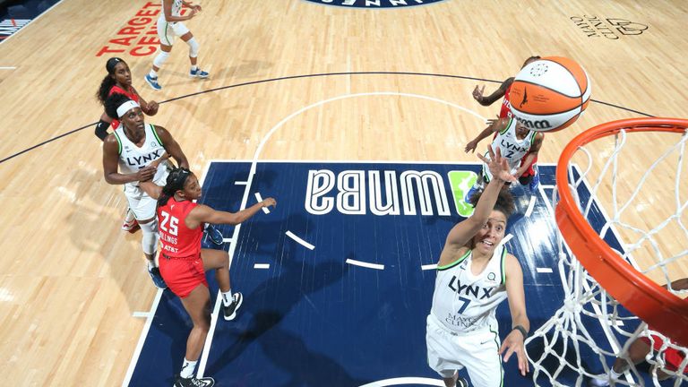 Layshia Clarendon #7 of the Minnesota Lynx drives to the basket during the game against the Atlanta Dream on June 4, 2021 at Target Center in Minneapolis, Minnesota. Copyright 2021 NBAE (Photo by David Sherman/NBAE via Getty Images)