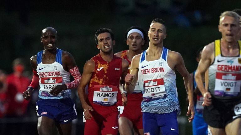 Farah is left trailing in the sprint to the finishing line