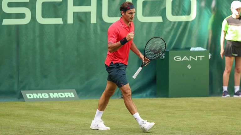 ATP Tour Singles, Men, 1st Round, Ivashka (Belarus) - Federer (Switzerland). Roger Federer clenches his fist after his victory. Photo by: Friso Gentsch/picture-alliance/dpa/AP Images