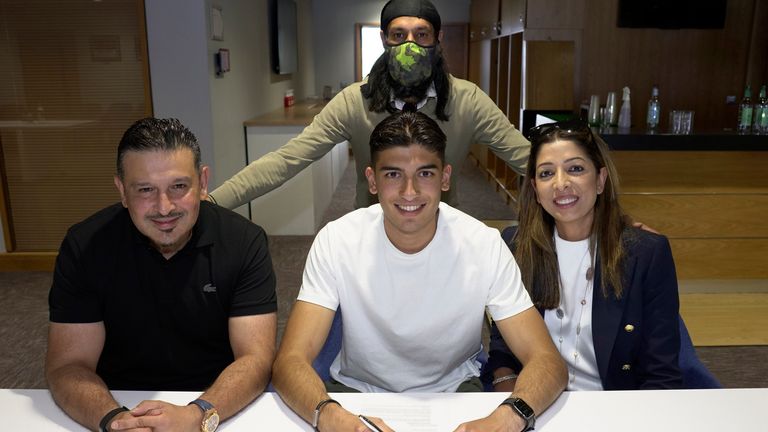 Rohan Luthra and family sign for Cardiff