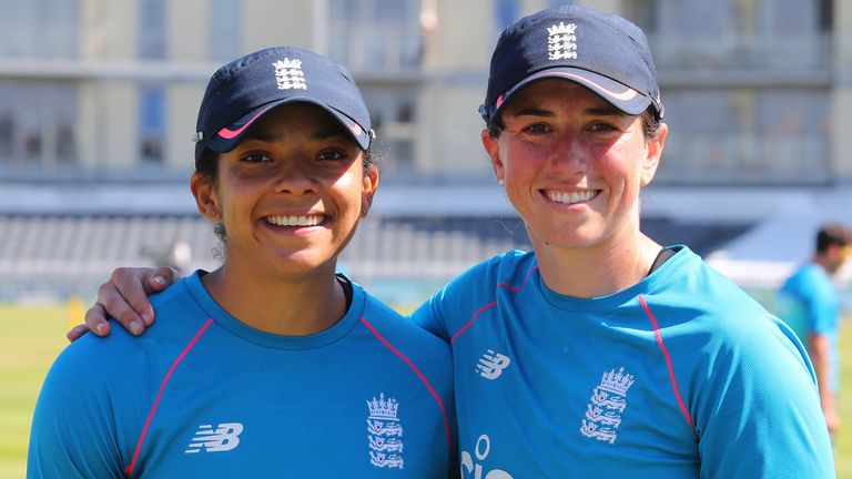 BRISTOL, ENGLAND - JUNE 16: Sophia Dunkley of England receives her Test cap from teammate Georgia Elwiss on Day One of the LV= Insurance Test Match between England Women and India Women at Bristol County Ground on June 16, 2021 in Bristol, England. (Photo by Ashley Allen/Getty Images)