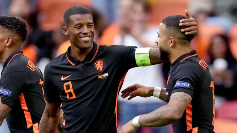 Georginio Wijnaldum, Hollanda'nın ikinci ve üçüncü gollerini kaydetti.