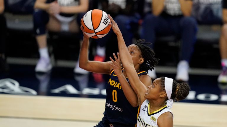 WNBA, Te'a Cooper vs Dallas Wings