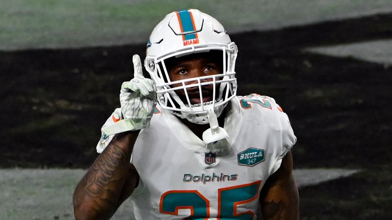 Miami Dolphins' Xavien Howard gifts signed helmet, jersey to high school  football player badly injured – NBC 6 South Florida