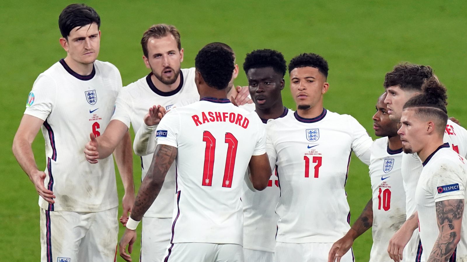 Man given suspended sentence for racially abusing England stars thumbnail