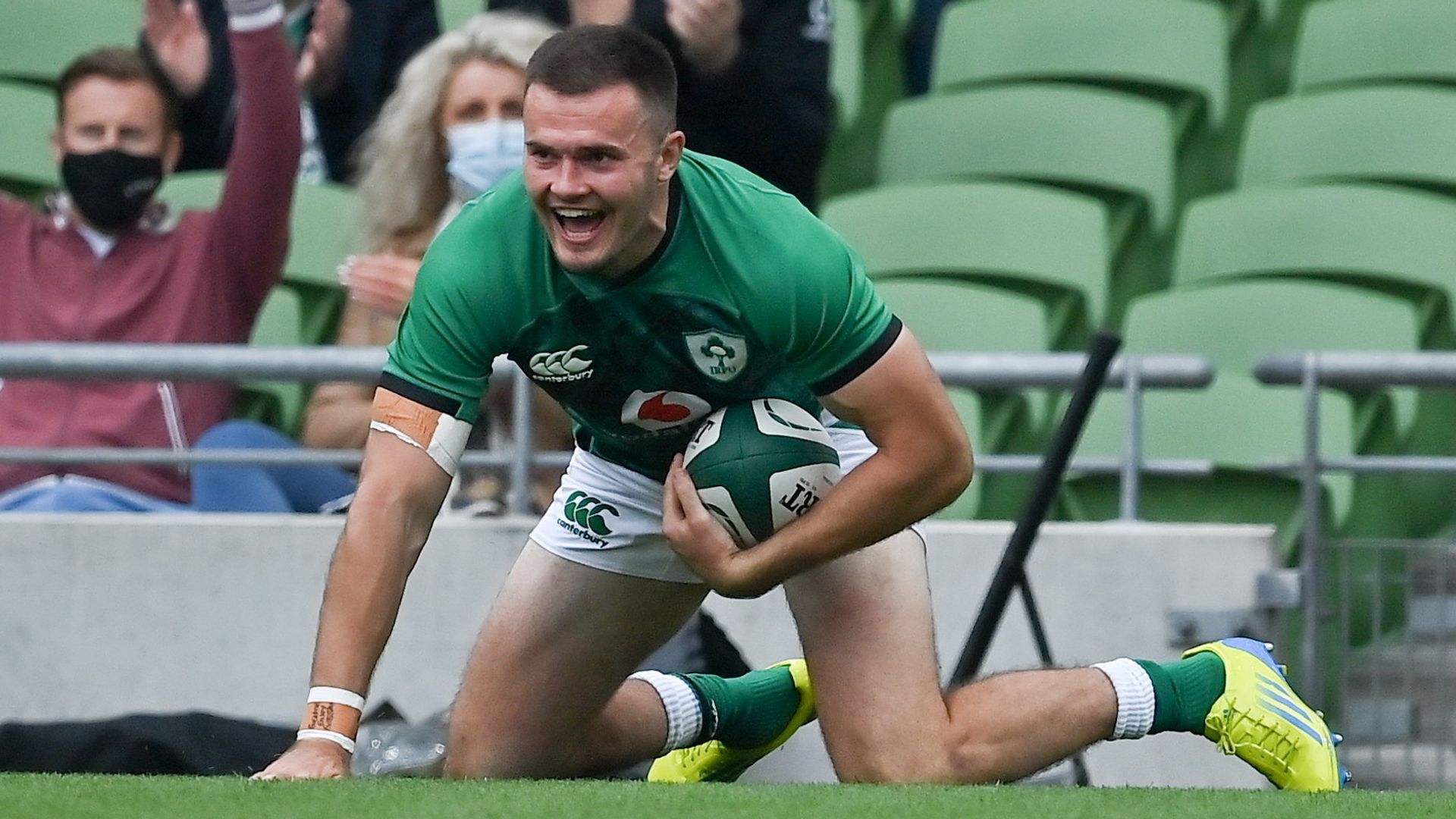Scrappy Ireland beat Japan; Wales ease past Canada