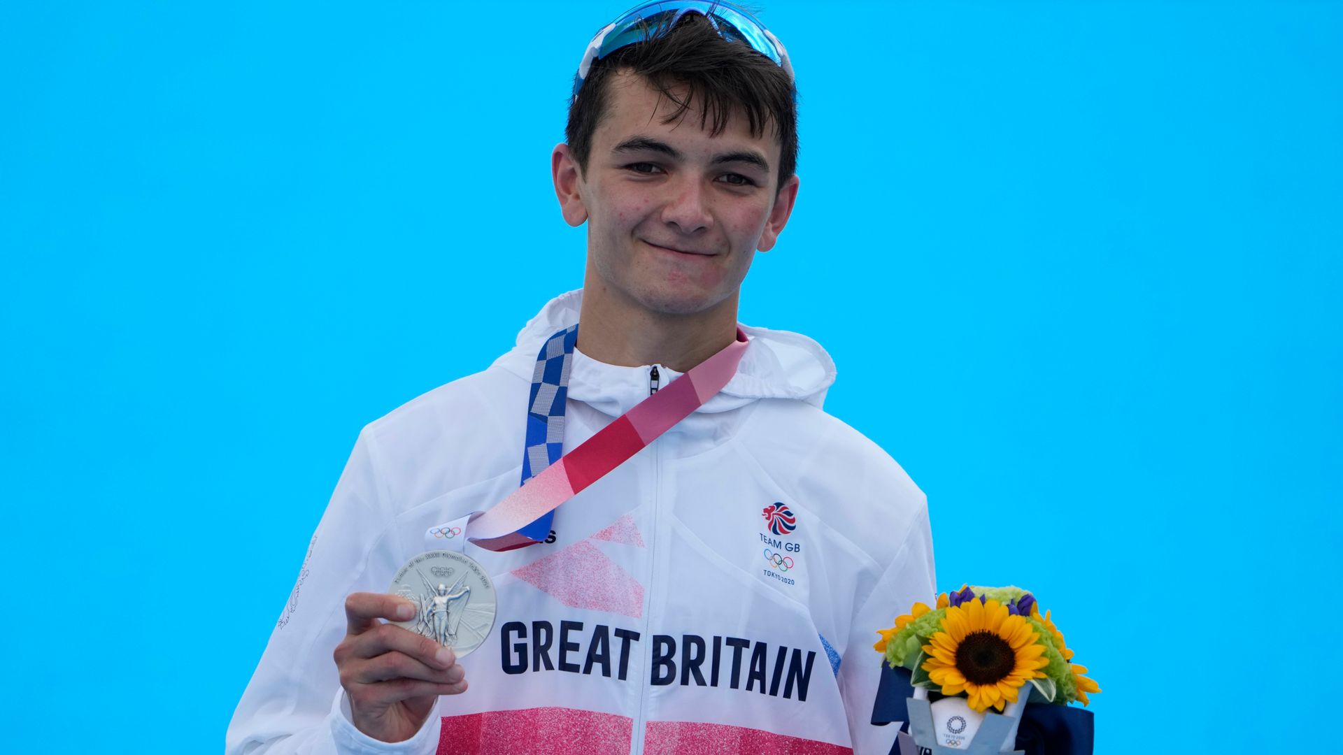 GB's Yee wins triathlon silver; Jonny Brownlee finishes fifth