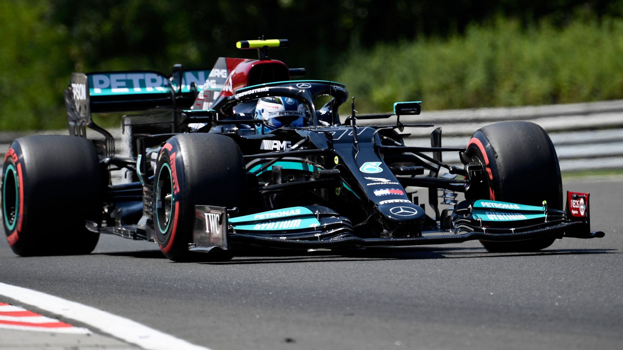Hungarian GP Lewis Hamilton ahead of Max Verstappen in final practice, Mick Schumacher crashes F1 News
