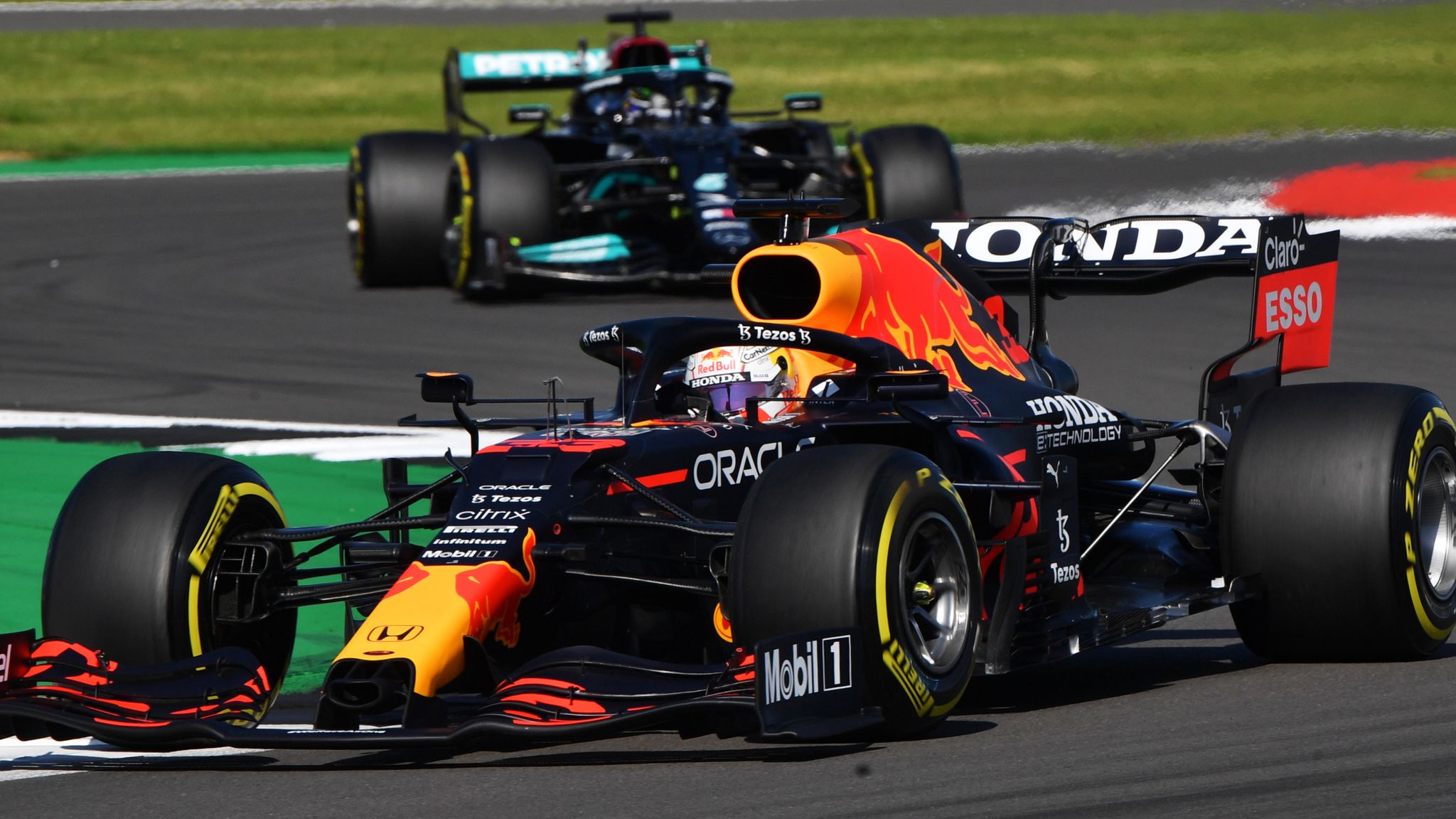 Live Commentary Live Blog