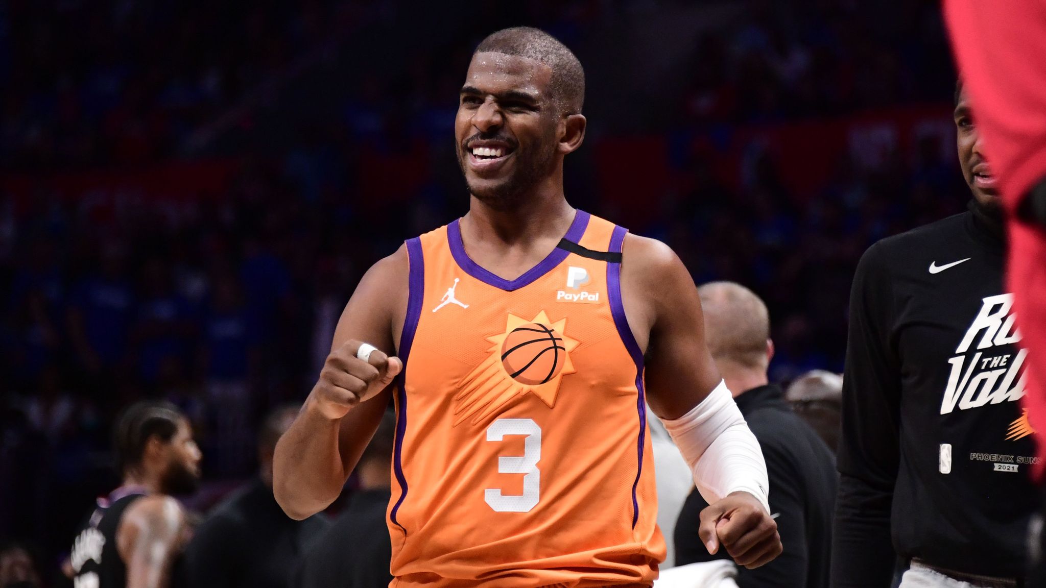 Chris Paul's 41 lift Phoenix Suns past LA Clippers into first NBA