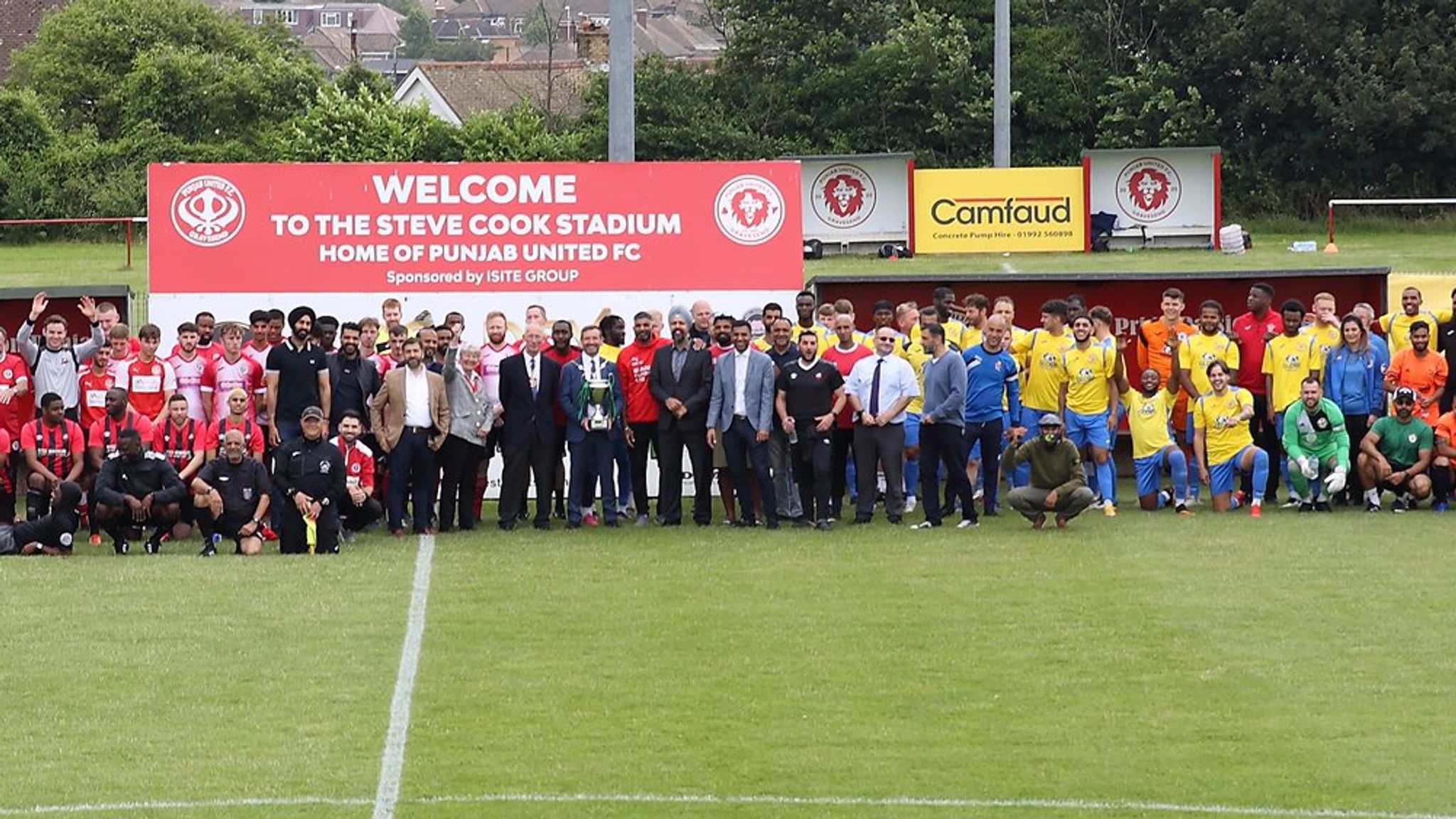 AFC WIMBLEDON WELCOME CHATHAM TOWN FC