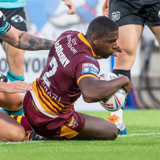 McGillvary's awesome foursome helps Giants to win