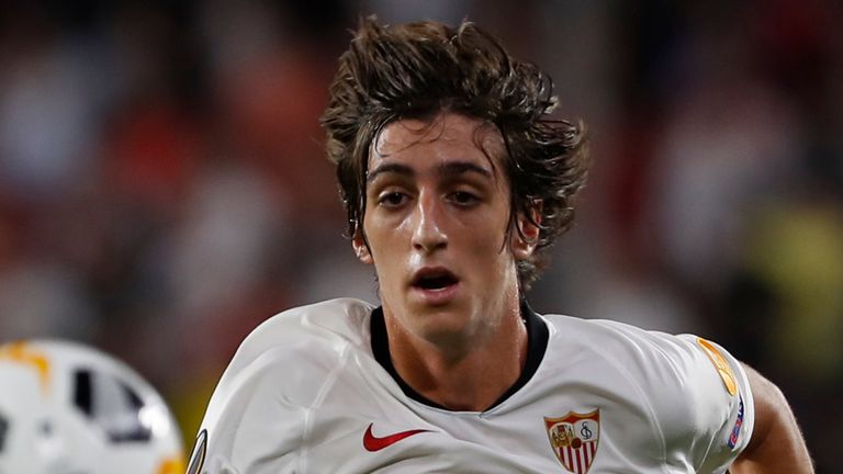 Sevilla's Bryan Gil in action during the Europa League group A soccer match between Sevilla and APOEL Nicosia at the Estadio Ramon Sanchez-Pizjuan stadium in Seville, Spain, Thursday, Oct. 3, 2019. (AP Photo/Miguel Morenatti)