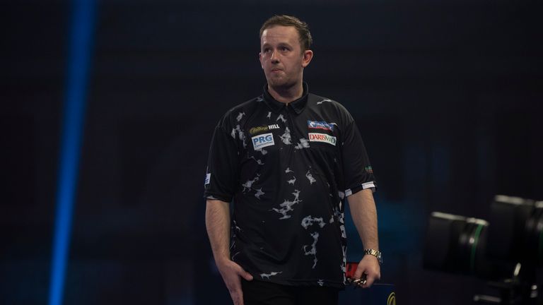 WILLIAM HILL WORLD DARTS CHAMPIONSHIP 2021,.ALAXANDRA PALACE,.LONDON.PIC;LAWRENCE LUSTIG.ROUND 2 .JAMES WADE V CALLAN RYDZ.CALLAN RYDZ IN ACTION