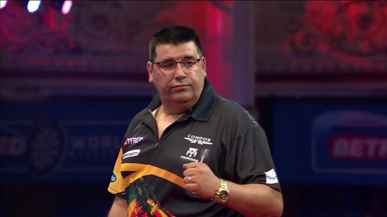 Jose De Sousa&#39;s hits an 80 checkout with two double tops against Michael Smith in the World Matchplay.