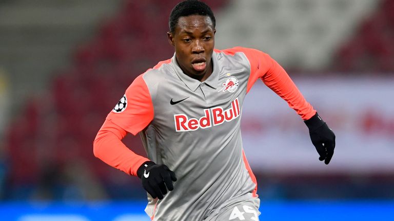 Enock Mwepu llega de Austria con un contrato de cuatro años