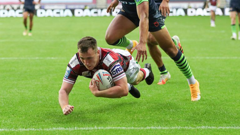Smith then went over for a try himself to put Wigan in front 