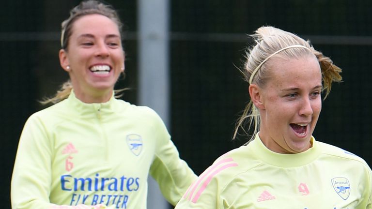 Arsenal Women's midfielder Jordan Nobbs (left) chases team-mate Beth Mead (Getty)