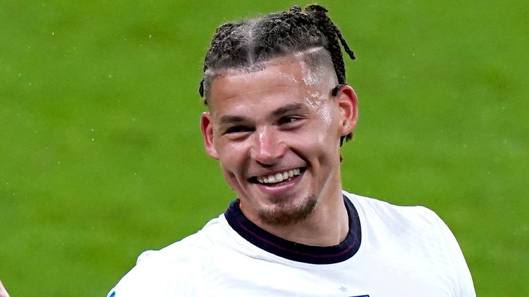 Kalvin Phillips menjalani Euro 2020 yang luar biasa bersama Inggris dan menjadi starter dalam tujuh pertandingan menuju final