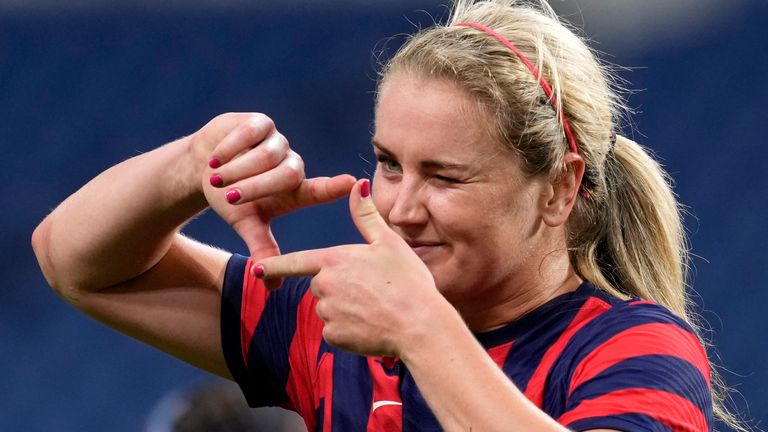 Lindsey Horan scoorde een doelpunt in haar 100e wedstrijd voor de VS