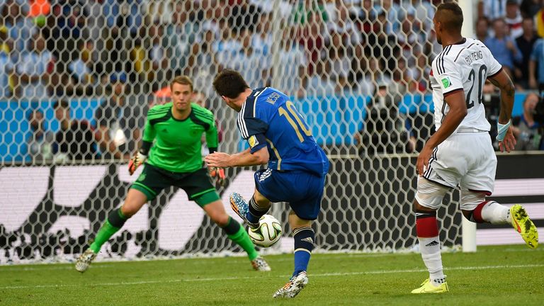 Lionel Messi closes in on Manuel Neuer in the World Cup final between Argentina and Germany in 2014