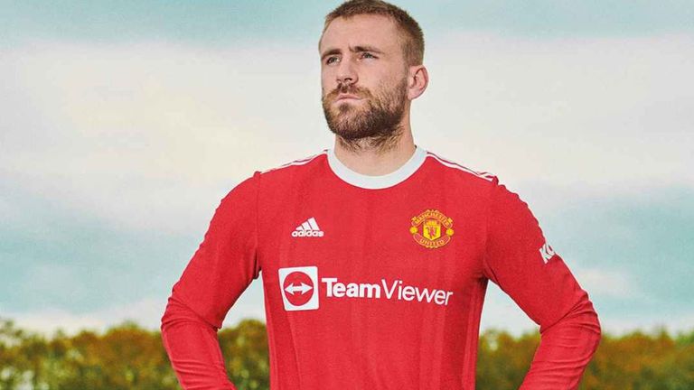 Luke Shaw in the new Manchester United home shirt (Credit: ManUtd.com)