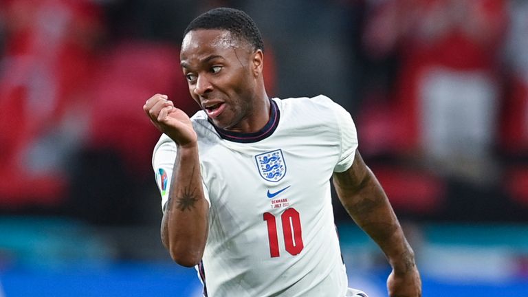 Raheem Sterling de Inglaterra fue excelente para su país