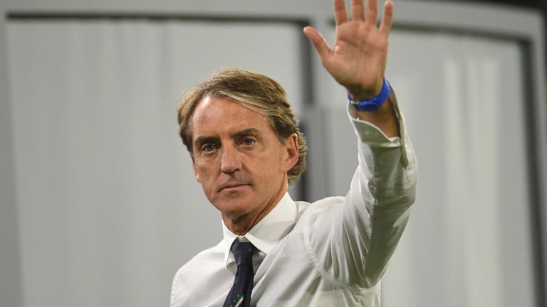 Roberto Mancini è ancora a terra prima della semifinale