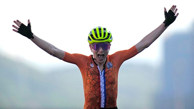 Annemiek van Vleuten won silver for the Netherlands in the women&#39;s road race at the Tokyo 2020 Olympics