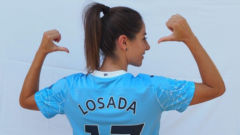 Losada will wear No.17 for her new club.